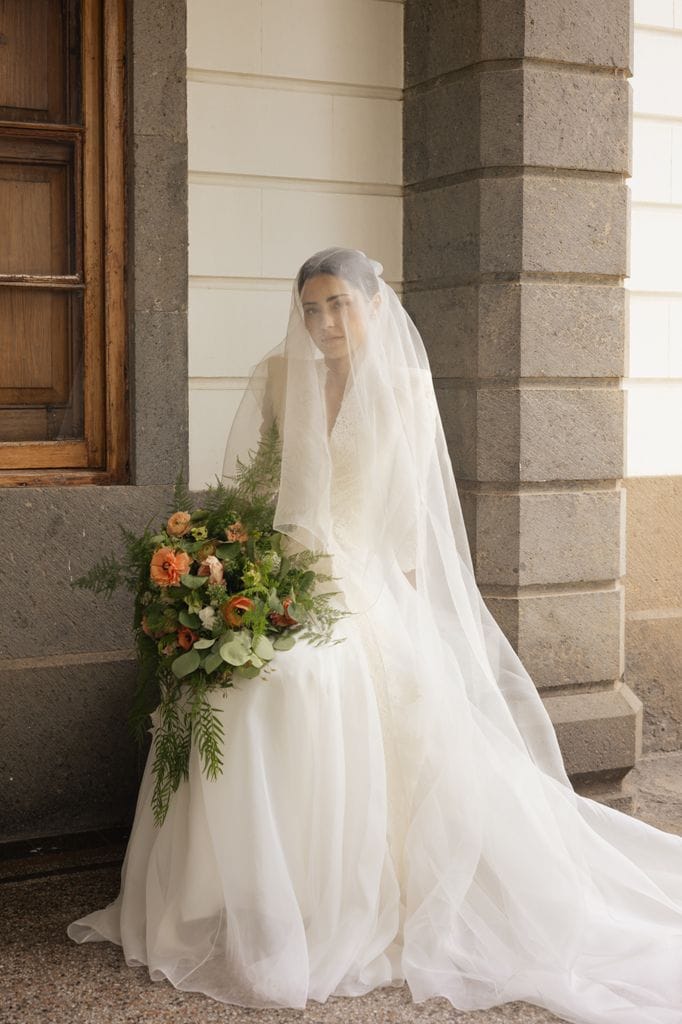 Vestido de novia de encaje desmontable Inés Martín Alcalde