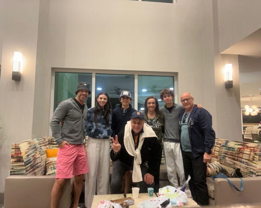 Zague dio vistazos de la celebración en familia