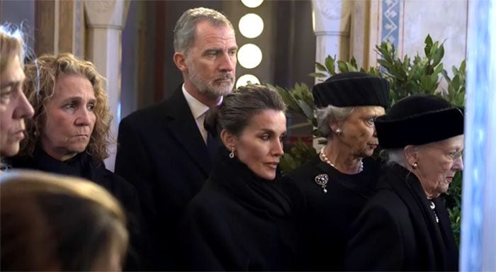 Funeral por el el rey Constantino