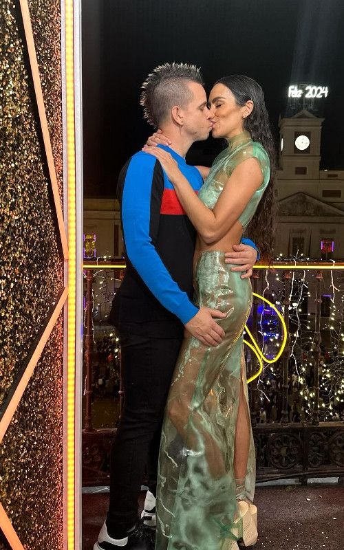 Beso Pedroche y Marido 
