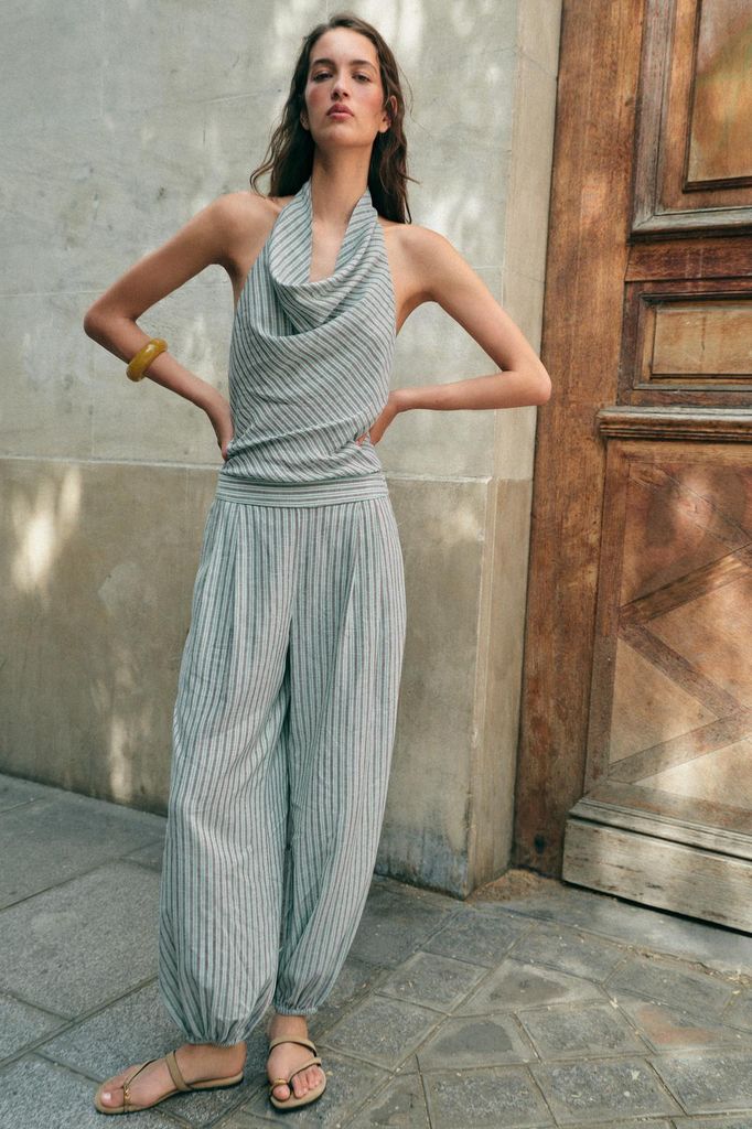 Monos de Zara que son más cómodos que cualquier vestido y estilizan al máximo la figura