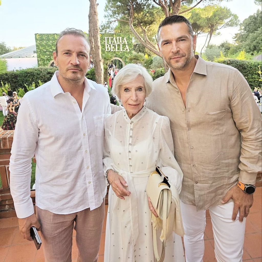 Martín Fuentes junto a su mamá, Virginia Telich y a su hermano, Enrique Fuentes.