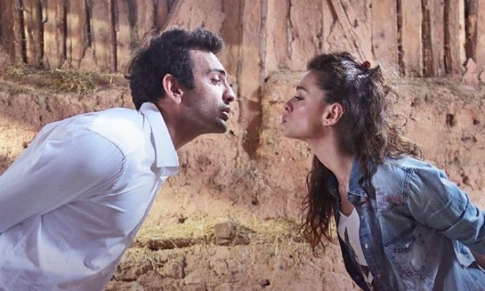 Bugra-Ozge-ig-askyendendizi-foxturkiye