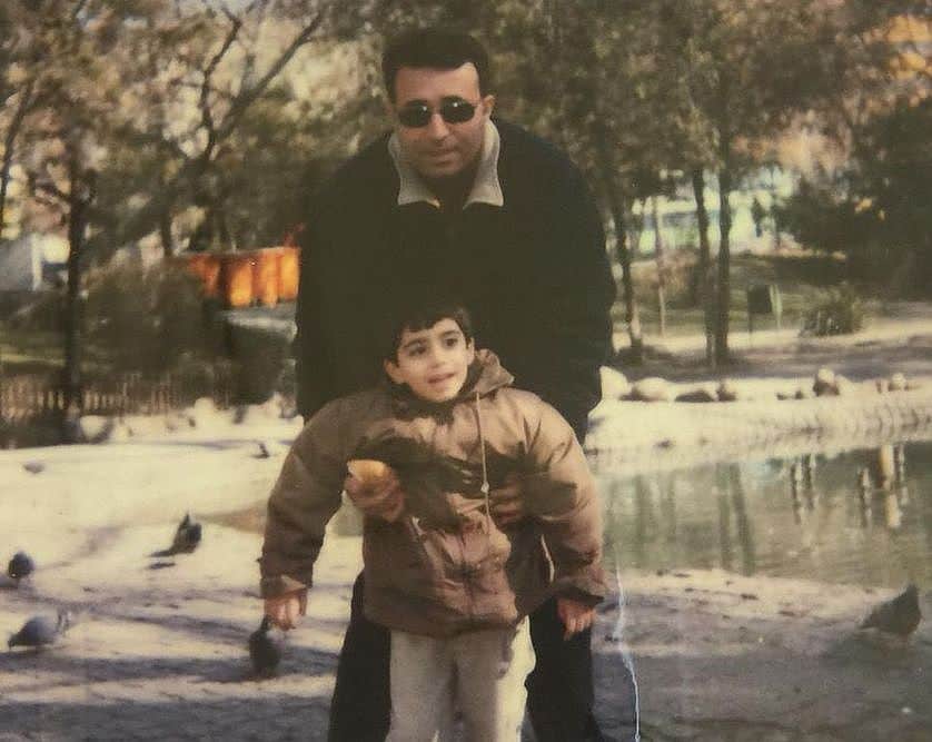 En 2015, Doğukan Güngör sufrió la triste pérdida de su padre, quien falleció de un ataque al corazón el Día del Padre
