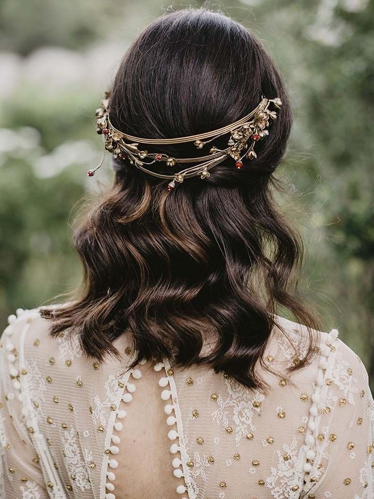 Peinados de novia para pelo corto tocado