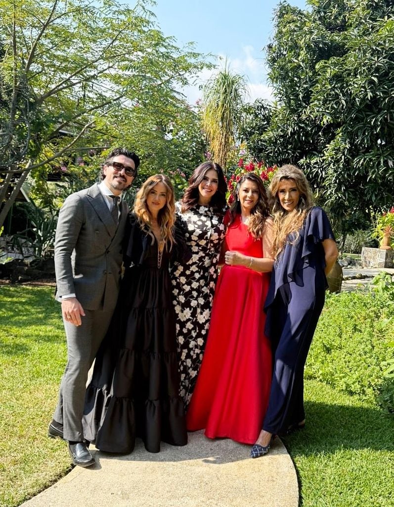 Andrea y Luis Carlos acudieron junto a la boda de Andrea González, hija de Martha Carrillo.
