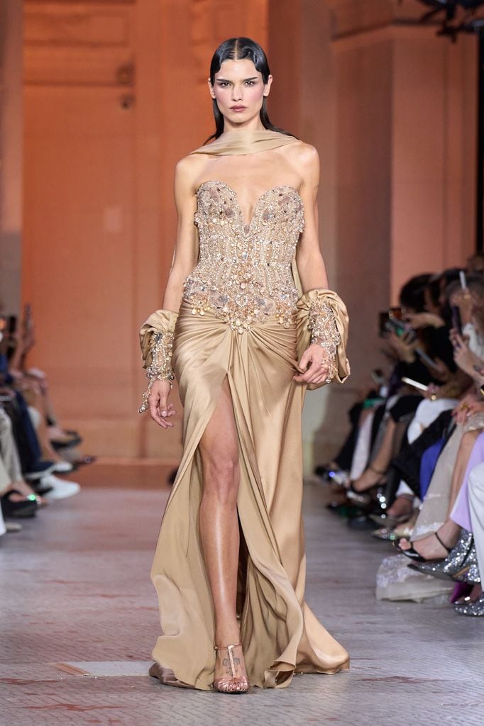 Desfile Zuhair Murad Otoño/Invierno 2025-2026