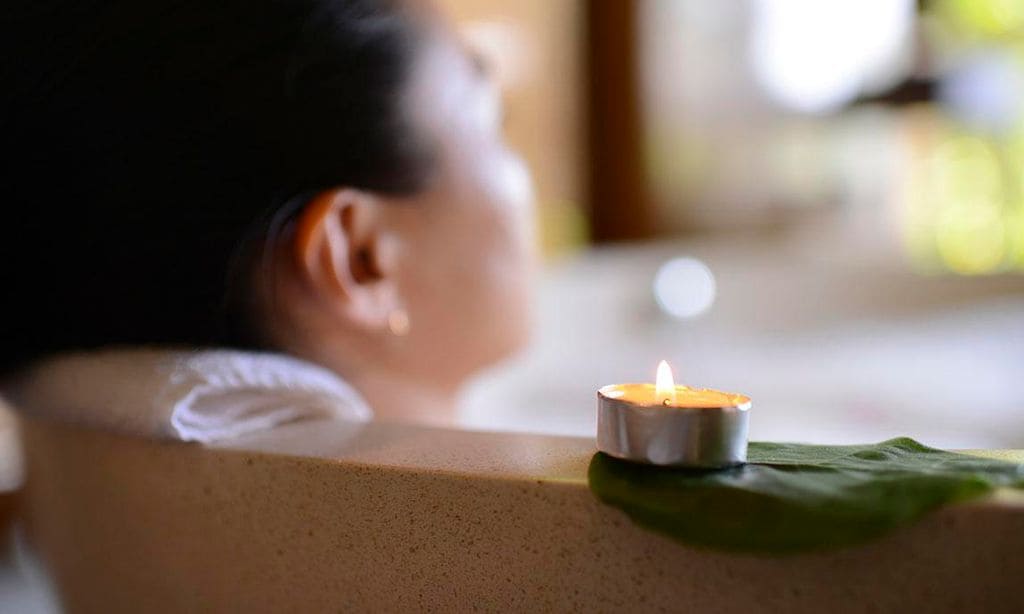 un ba o de agua caliente trae grandes beneficios