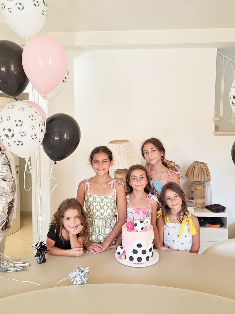Renata festejó junto a sus papás y sus hermanas