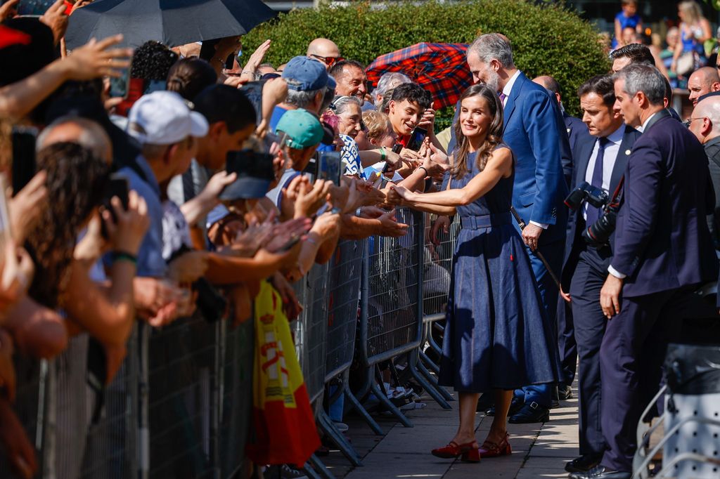 Los reyes Felipe y Letizia de España en su visita a Cataluña