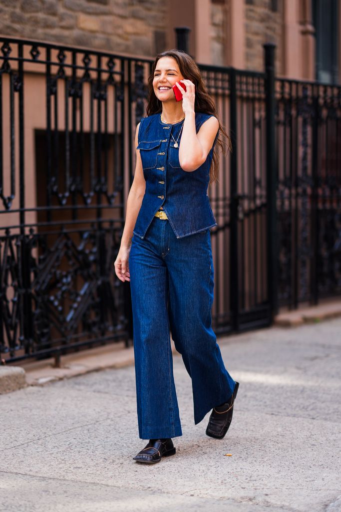 Los looks de verano y entretiempo de Katie Holmes que te inspirarán