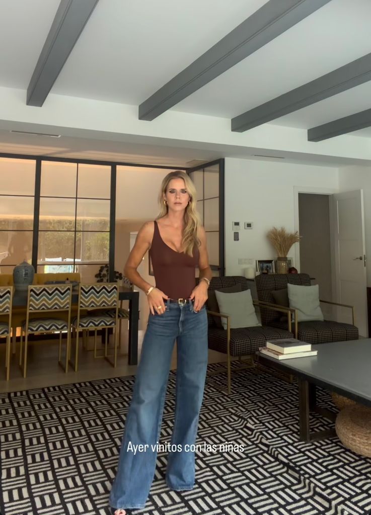 Amelia Bono desvela en un solo look las 5 tendencias que veremos sin parar este otoño