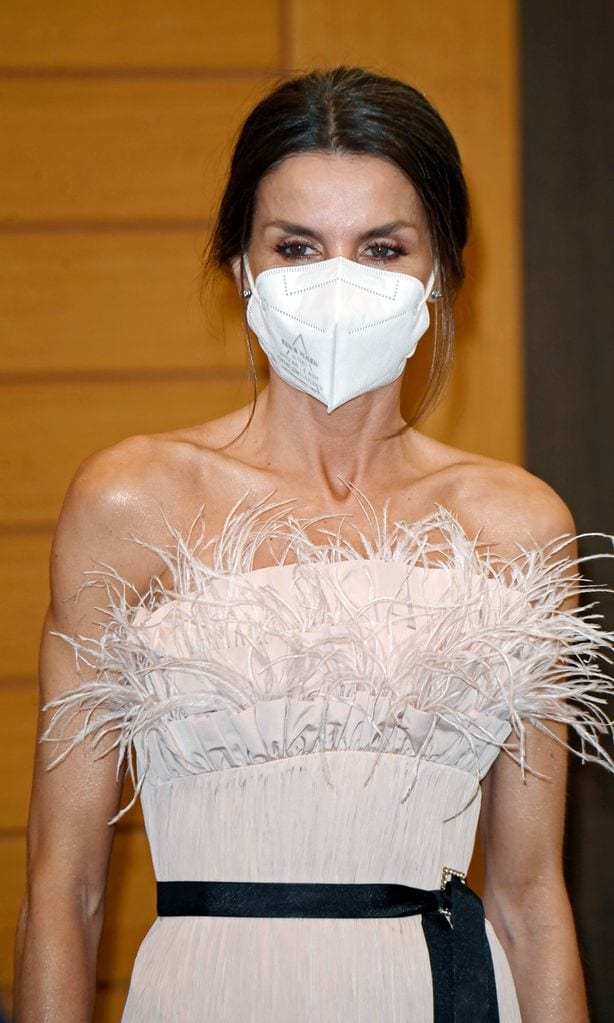 letizia en cors de plumas