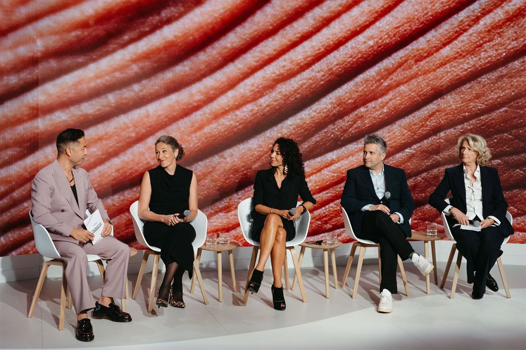 El evento incluyó un panel de expertos. 