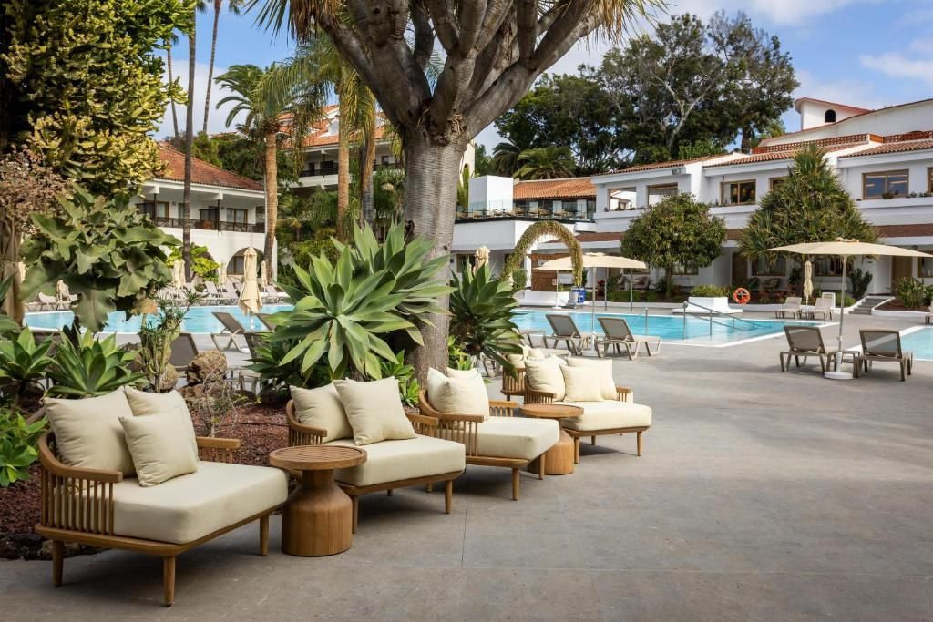 Piscina del Radisson Resort & Residences Tenerife