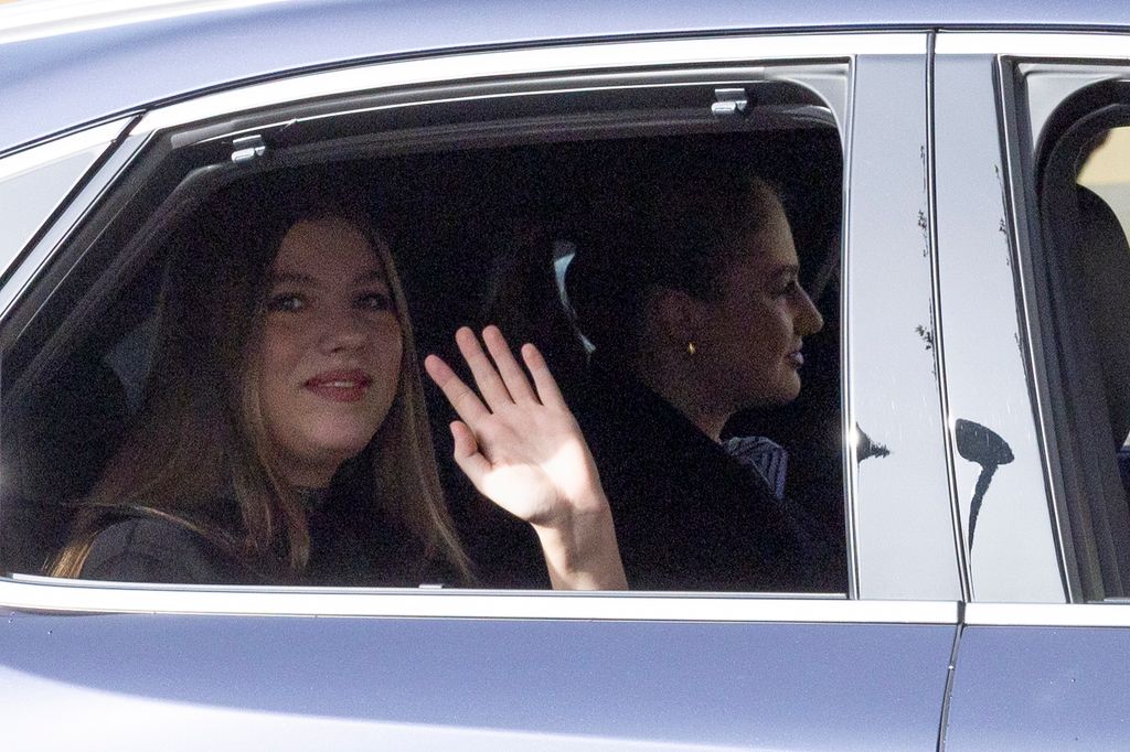 Imagen de la infanta Sofia y la princesa Leonor captada este 22 de noviembre