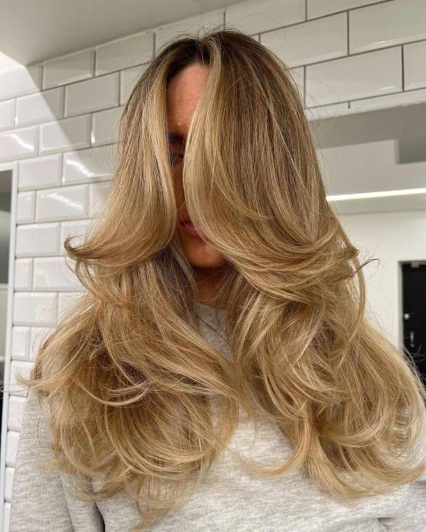 Corte butterfly: así es el corte de pelo media melena tendencia