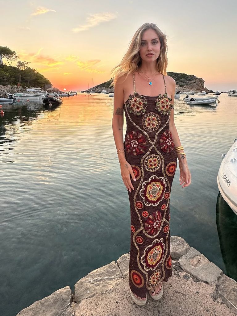 Abrimos el álbum de Chiara Ferragni en su lujoso viaje a Ibiza: vestidos románticos y el bikini perfecto