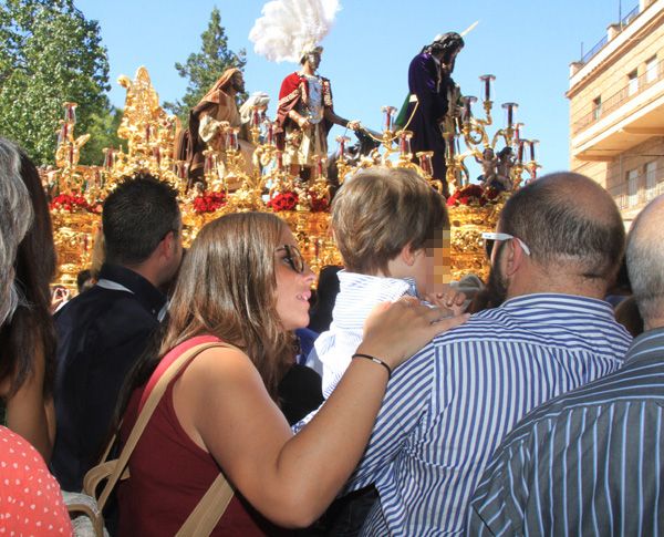 Anabel Pantoja, muy pendiente del hijo de su primo Kiko Rivera

