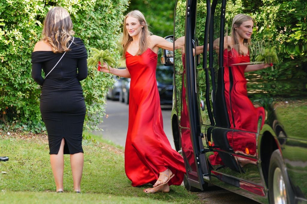 Una de las damas de honor en la boda de Eve Jobs y Harry Charles.