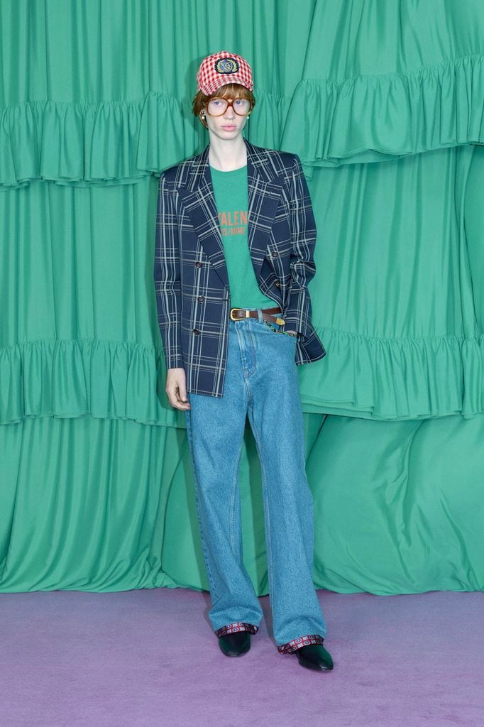 Bad Bunny le da un giro propio al 'look' original.