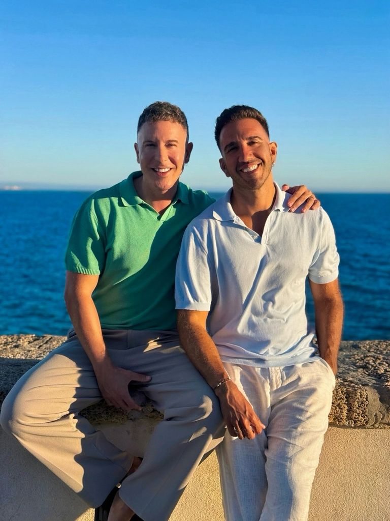 Raúl Triguero y su marido, Marcos Rubio