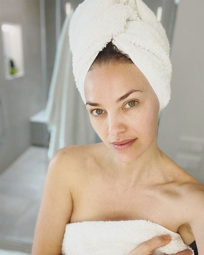 Helen Lindes publica una foto sin maquillaje