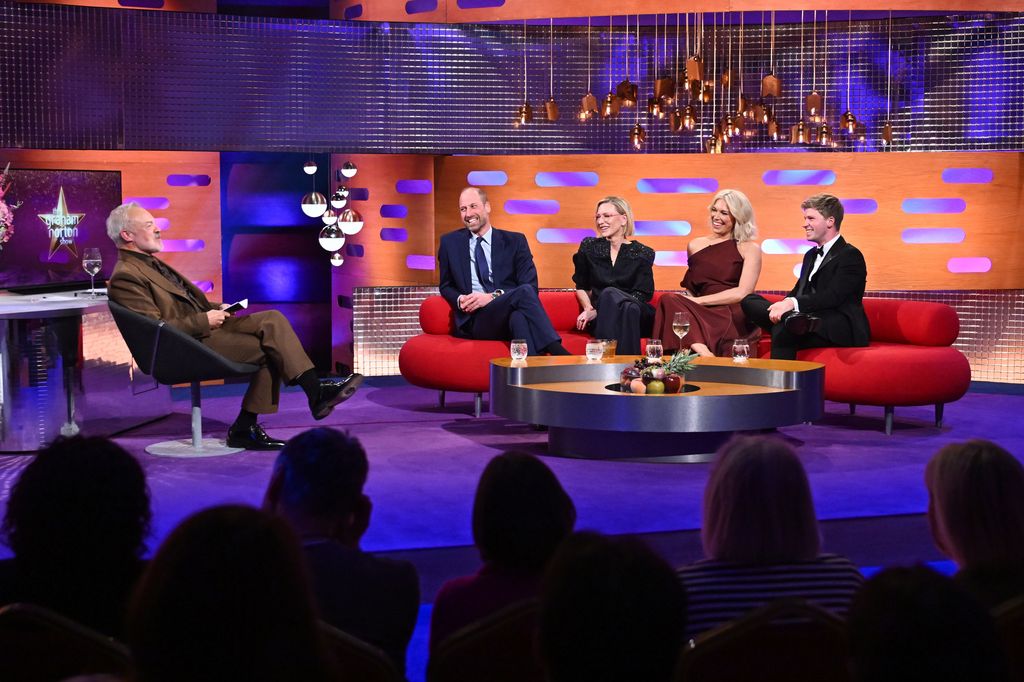 El heredero al trono británico sorprendió al público de 'The Graham Norton Show' al aparecer en mitad de la grabación, sin que los espectadores supieran que iba a participar