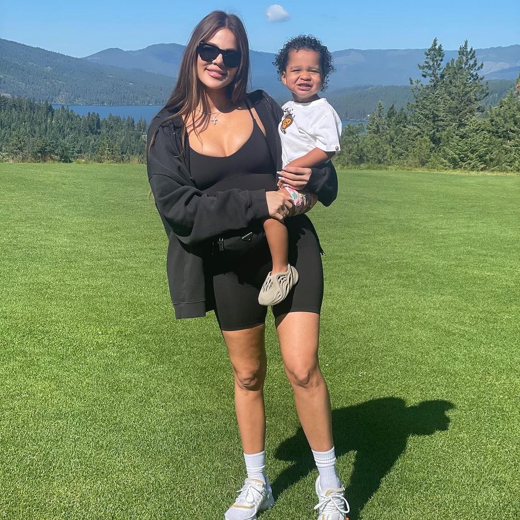 Khloé se dijo feliz de poder ser madre de Tatum