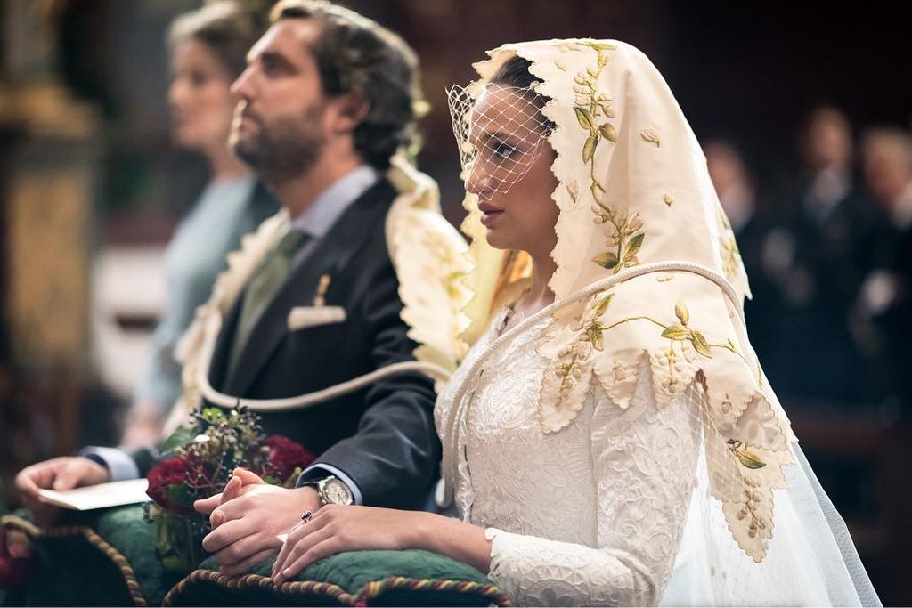 Diferencias en el rito de la velación nupcial bendición de boda cordel