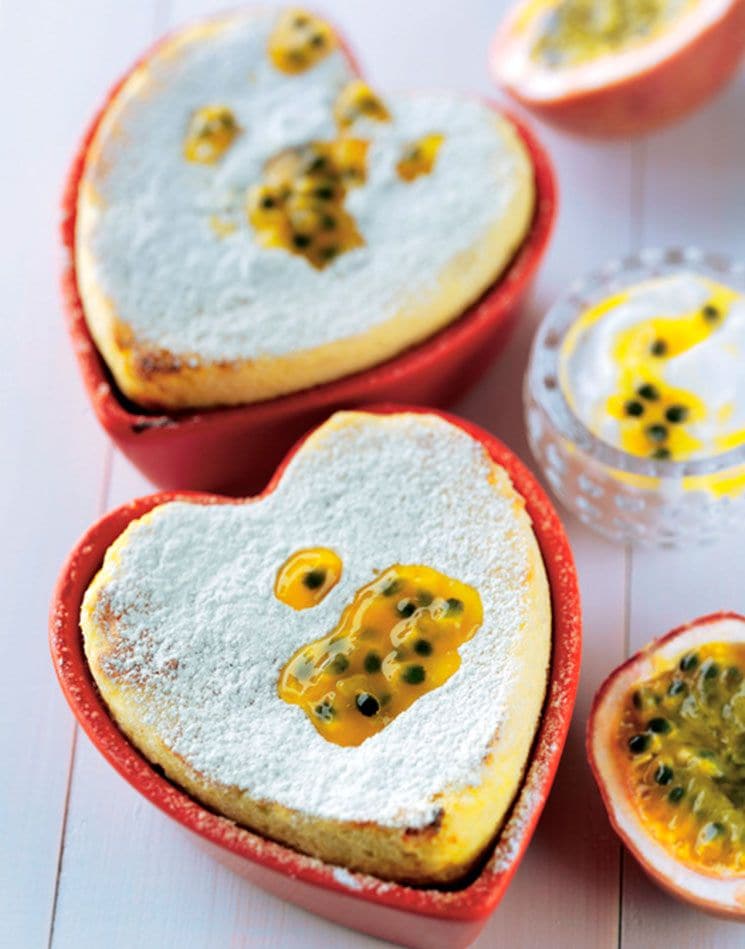 Corazón de yogur y fruta de la pasión