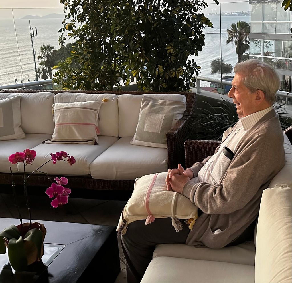 Mario Vargas Llosa