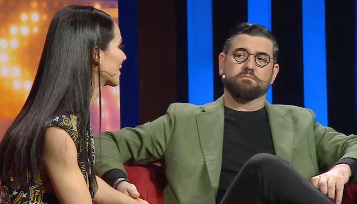 Manu y Lorena en televisión