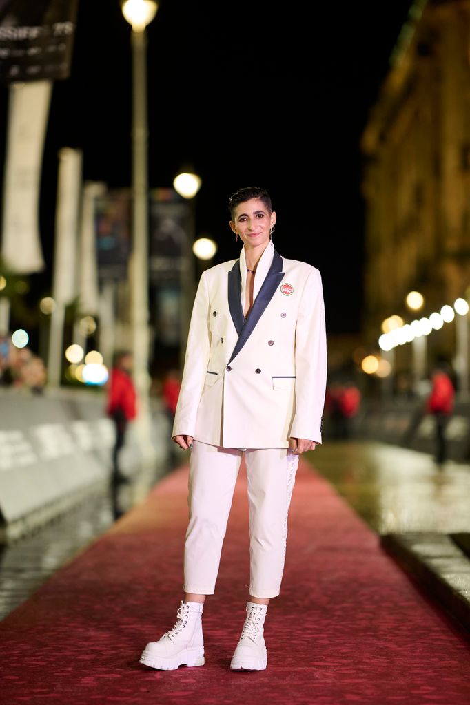 Alba Flores
