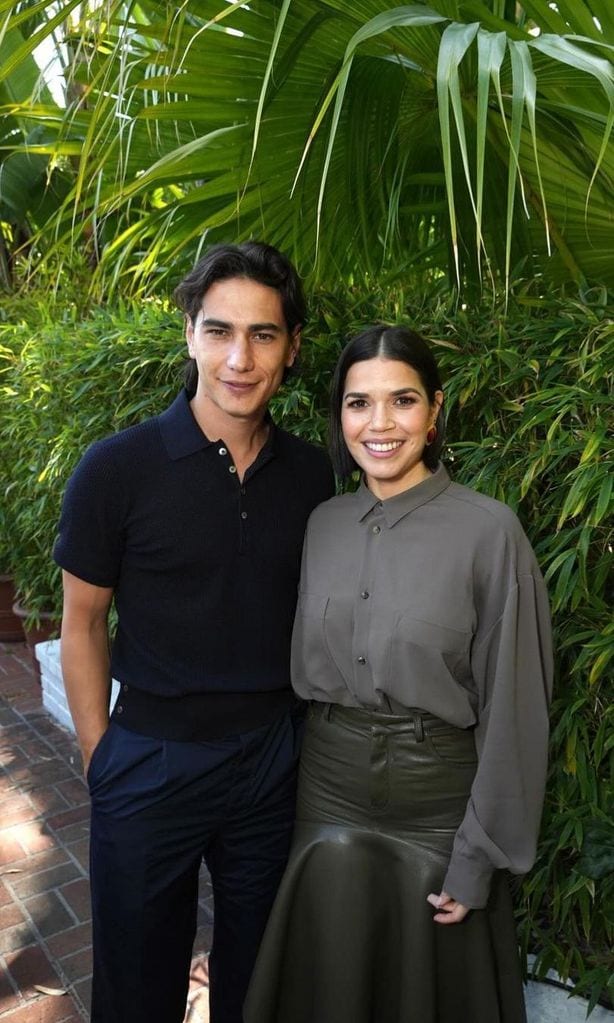 Enzo Vogrincic y america ferrera