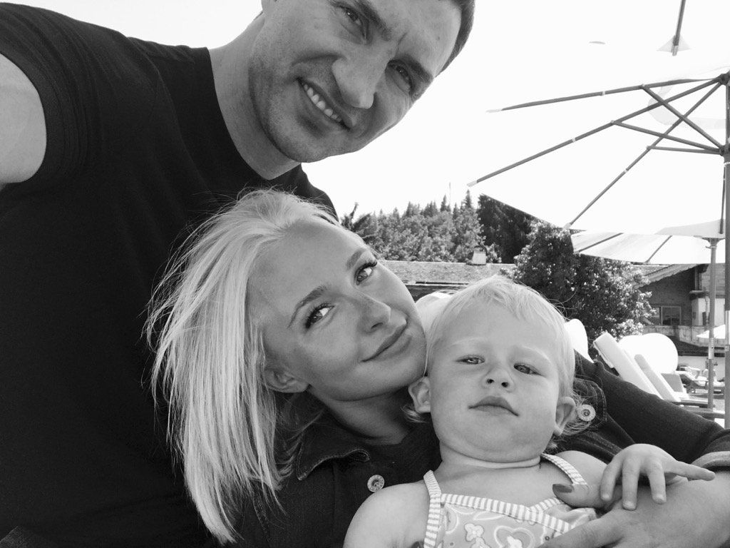 Hayden Panettiere con Wladimir Klitschko y su hija Kaya en una foto de 2016.