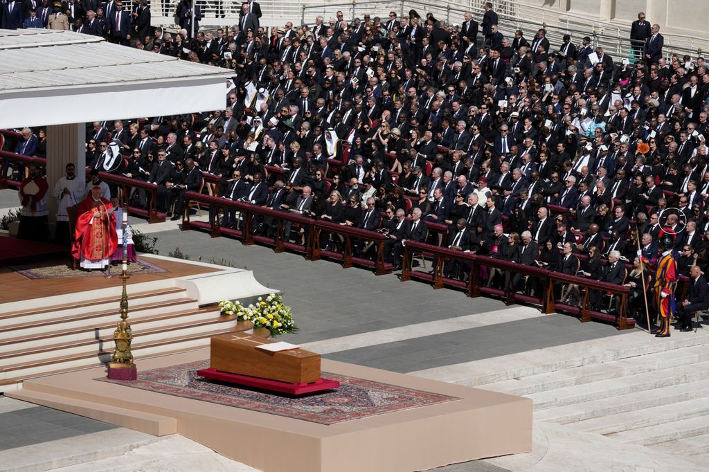 Fue difícil ver al príncipe William en el funeral del Papa Francisco.
