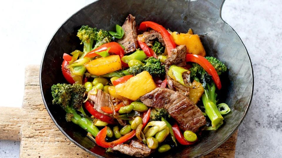 ‘Wok’ de ternera con verduras crujientes
