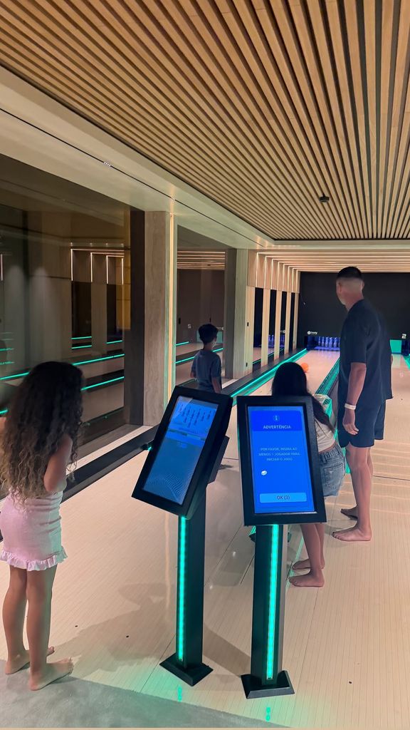 Cristiano Ronaldo y sus hijos están aprovechando su tiempo juntos.
