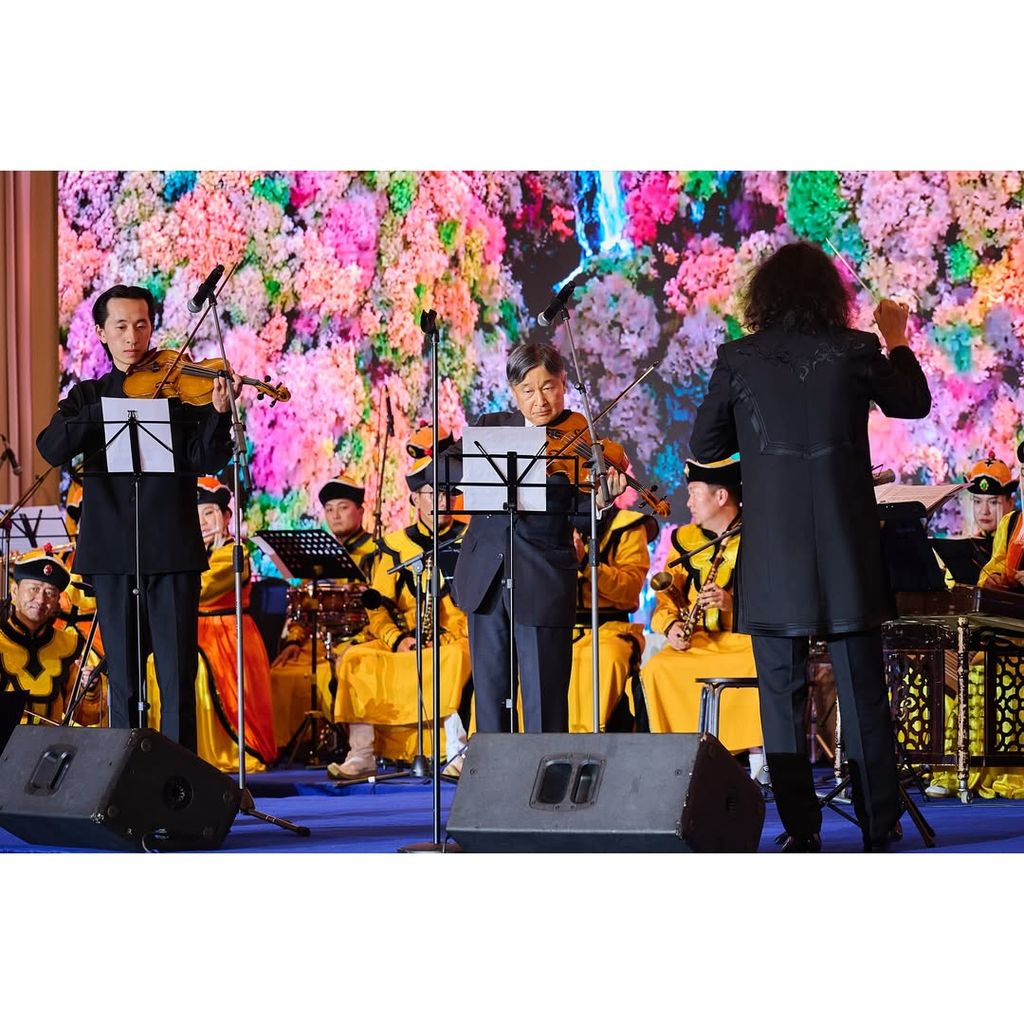 Cena organizada por Su Excelencia el Presidente de Mongolia y Su Señora del Consejero
