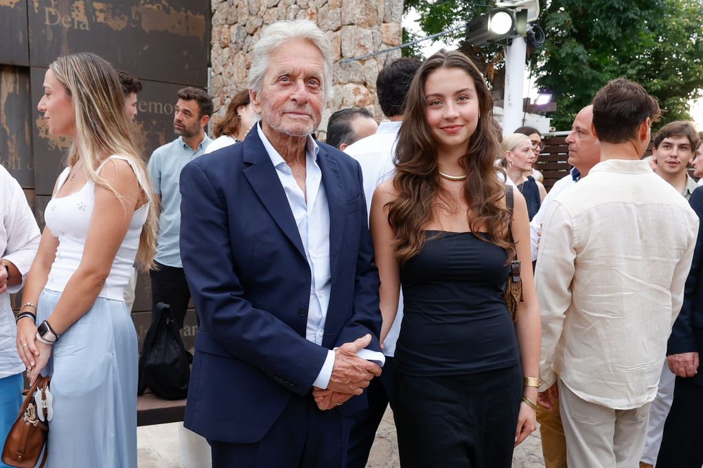 Michael Douglas, con su hija durante los premios Terra d'Honor