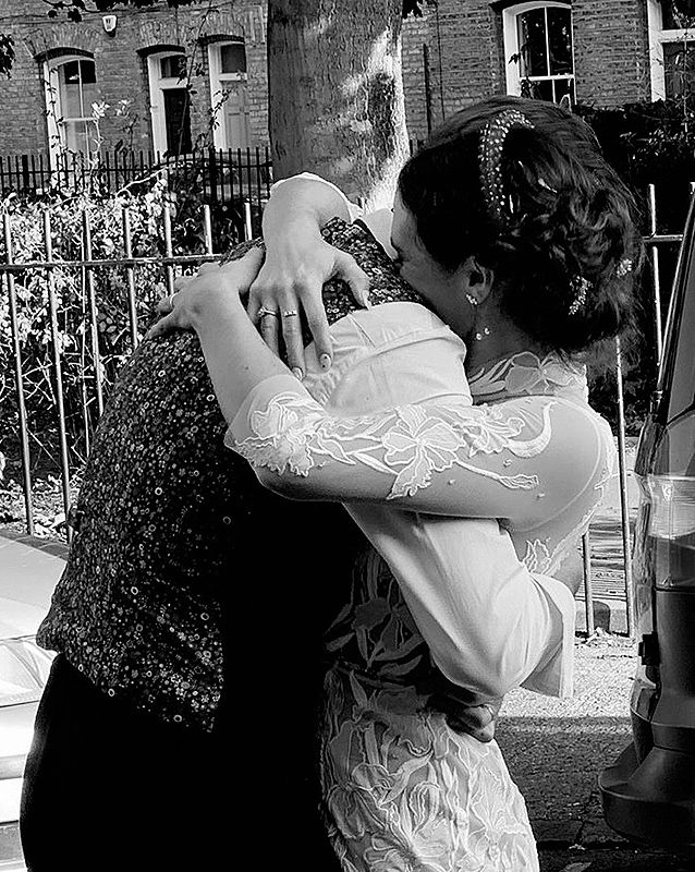 Jessica Brown Findlay y Ziggy Heath
