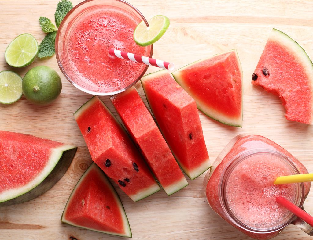Smoothie de sandía, con lima y menta.