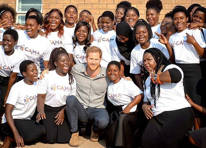 Meghan Markle comparte fotos inéditas de su labor humanitaria, incluso de antes de ser duquesa