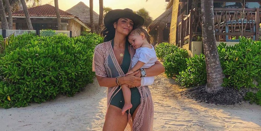 aislinn derbez hija