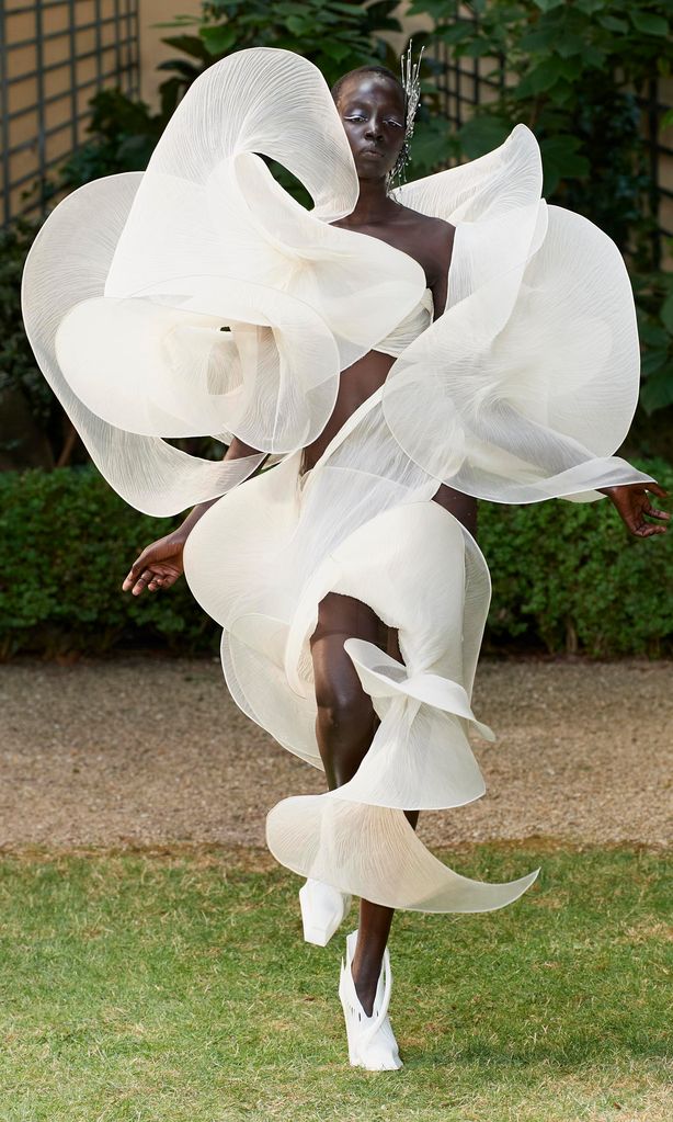 colecci n oto o invierno alta costura de iris van herpen