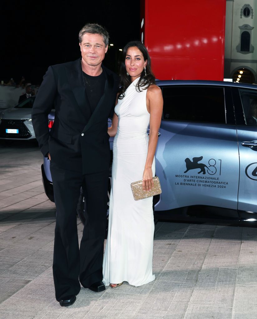 Brad Pitt e Inés de Ramón en la alfombra roja del Festival de Venecia