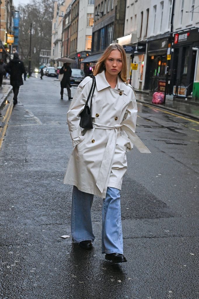 Análisis del estilo de Lila Moss y la influencia de su madre, Kate Moss