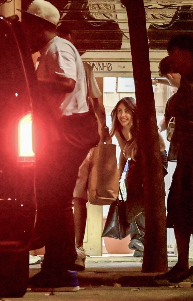 Se reportó que tras su salida de compras, Nicki Nicole y Lamine Yamal regresaron al departamento de él en Barcelona. 