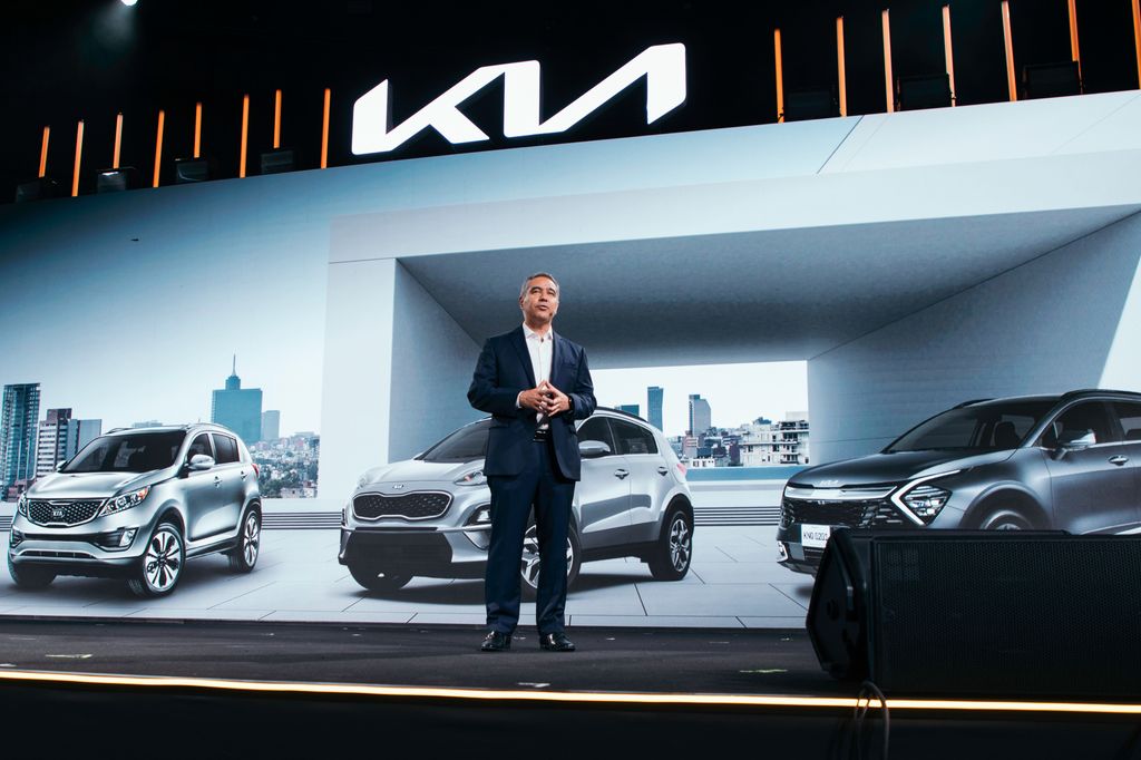 Horacio Chávez, Managing Director de la empresa en México, fue el encargado de realizar la presentación oficial de la nueva generación de Kia Sportage, la cual se anunció en el más reciente Auto Show de Los Ángeles
